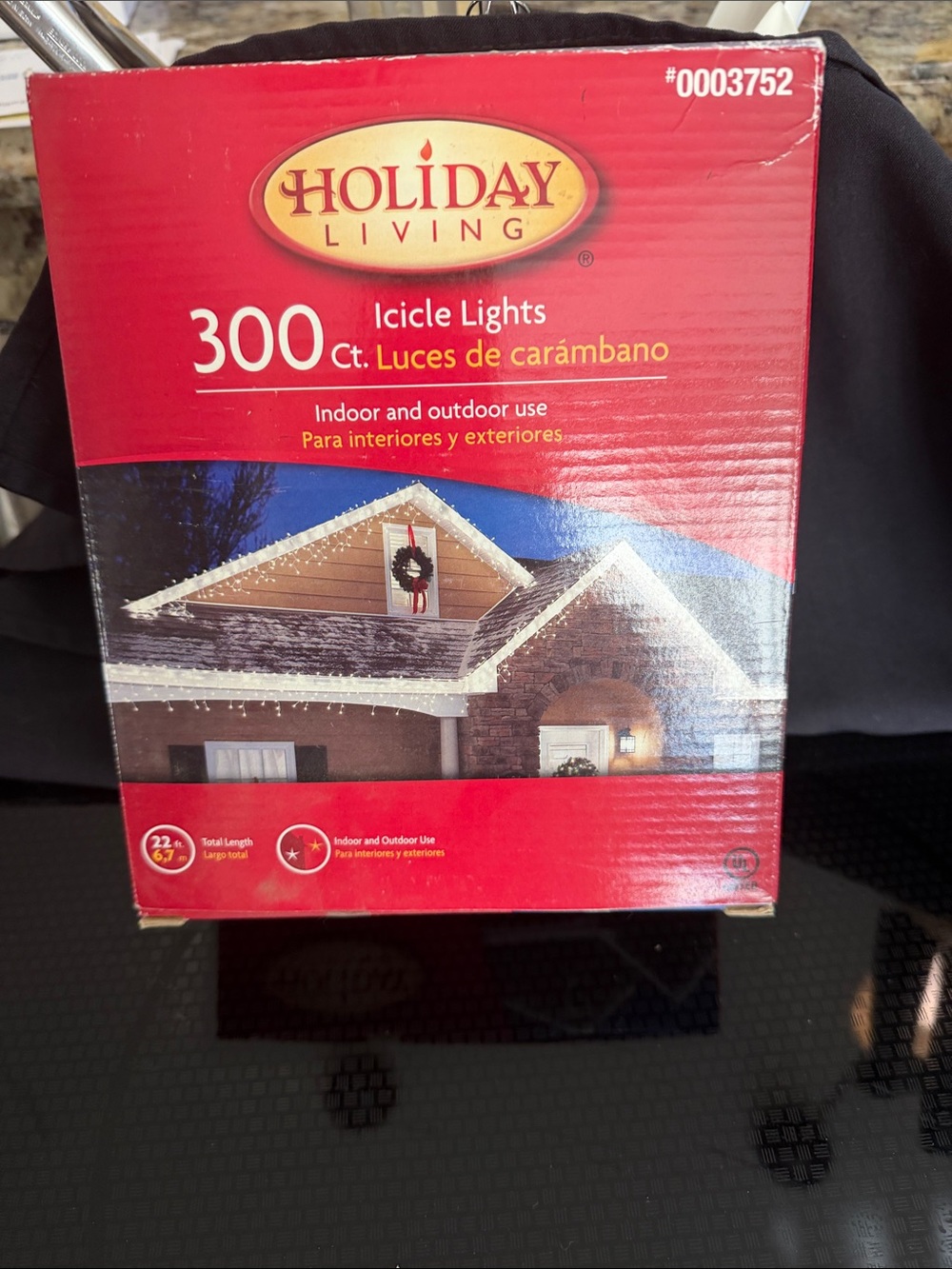 300-Count White Icicle Lights - Indoor/Outdoor